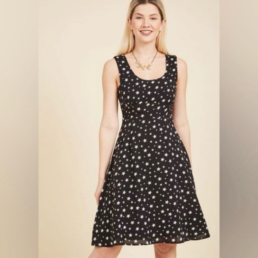 ModCloth Liza Luxe Astral Me Anything black star print Dress Medium